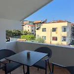 Apartmán Sokoli, Enjoy Sunset At This Spacious Tirana