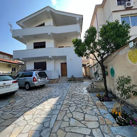 Sokoli, Enjoy Sunset At This Spacious